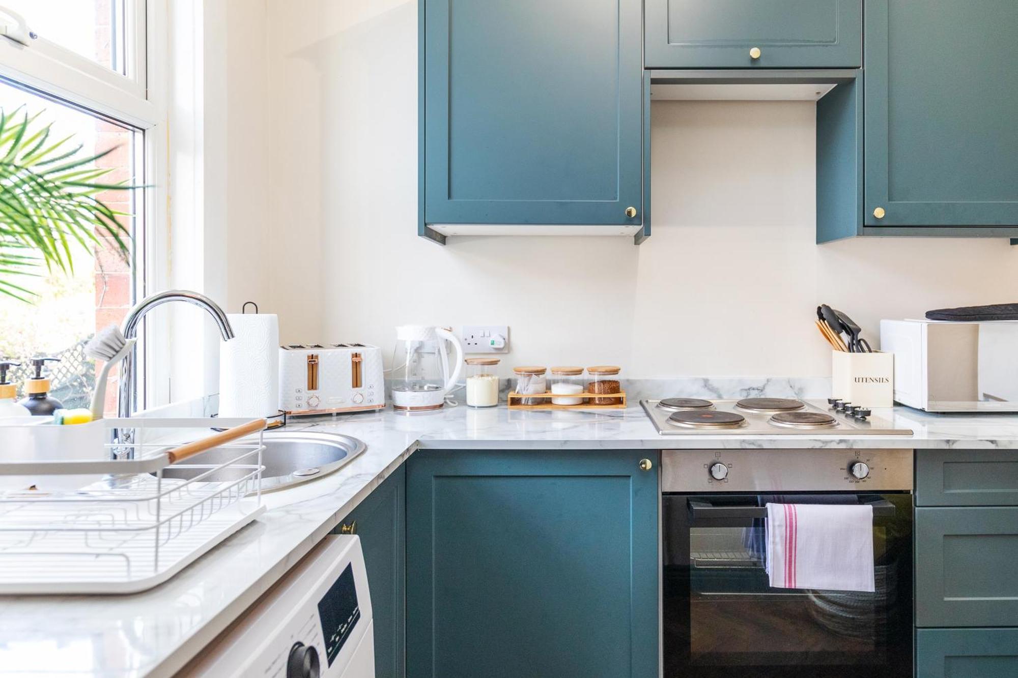 Spacious Two Bed House In Headingley Лийдс Екстериор снимка